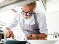 Küchenhilfe (m/w/d) für das Paulaner Festzelt auf dem Oktoberfest